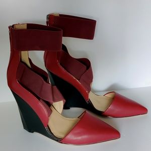 Gwen Stefani GX Burgundy Pointy toe heels size 9
